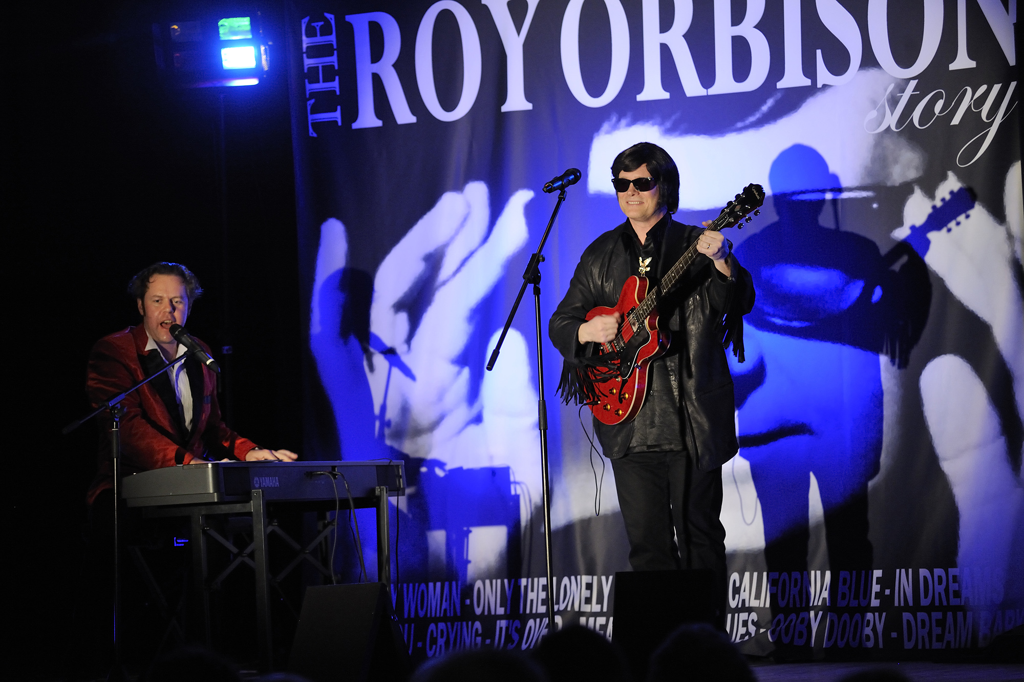 Johnny som Roy Orbison